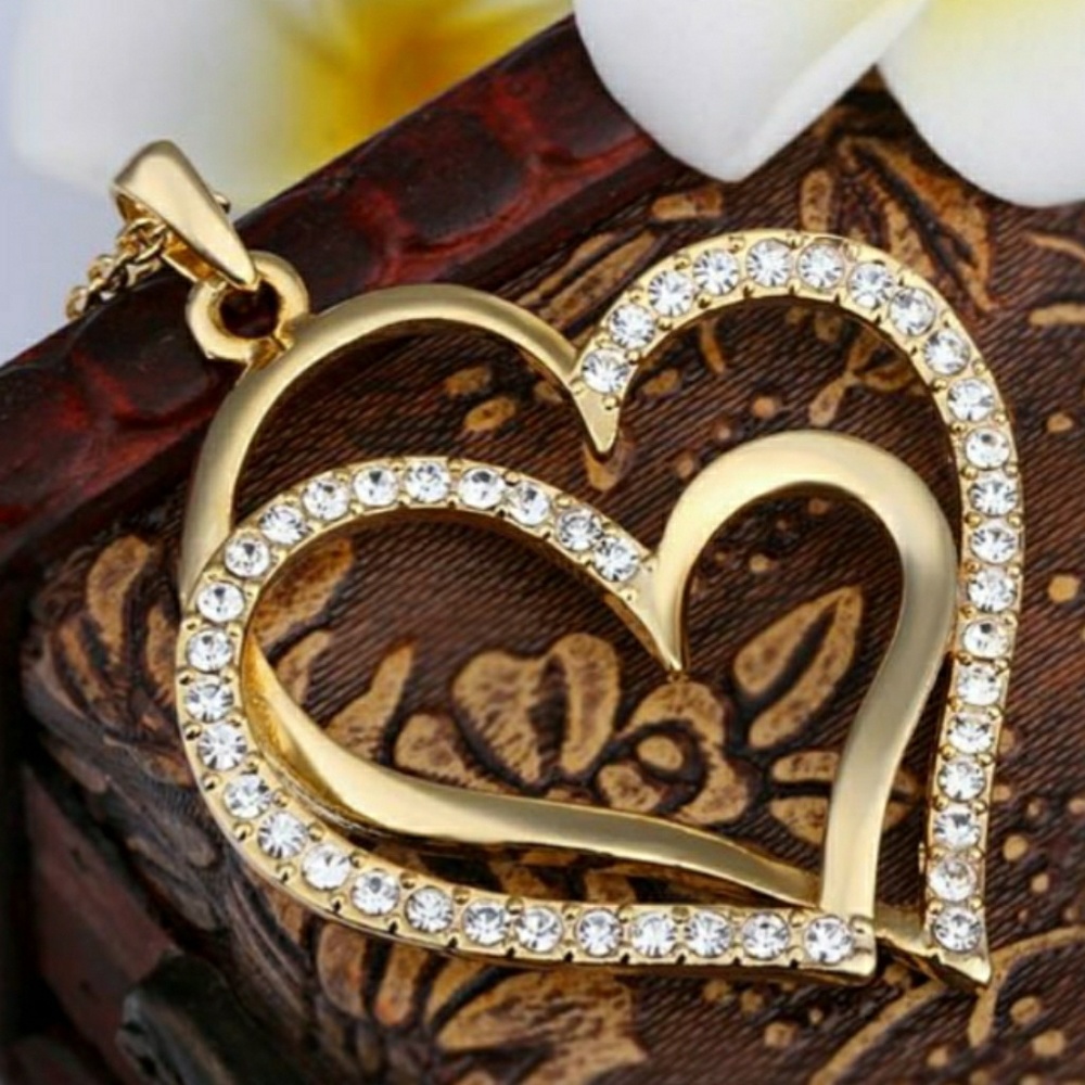 18k Gold Double Heart - Picture 3 of 5